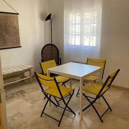Independantes En Plein Centre Historique Bed & Breakfast Beaucaire (Gard)