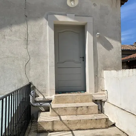 Independantes En Plein Centre Historique Bed & Breakfast Beaucaire (Gard)